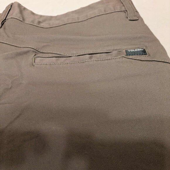 Volcom Shorts Mens 32 Grayish Green Lined Waist Cotton Blend Good Condition - Picture 12 of 14